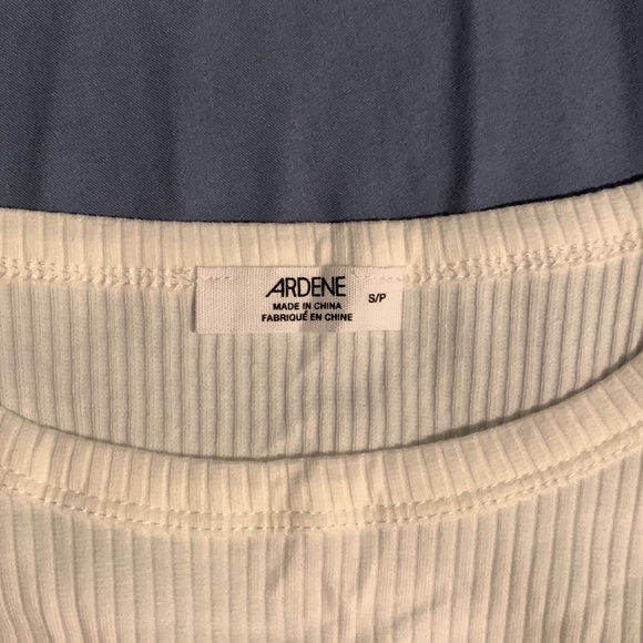 White “New York” Cropped Tank - Picture 3 of 3